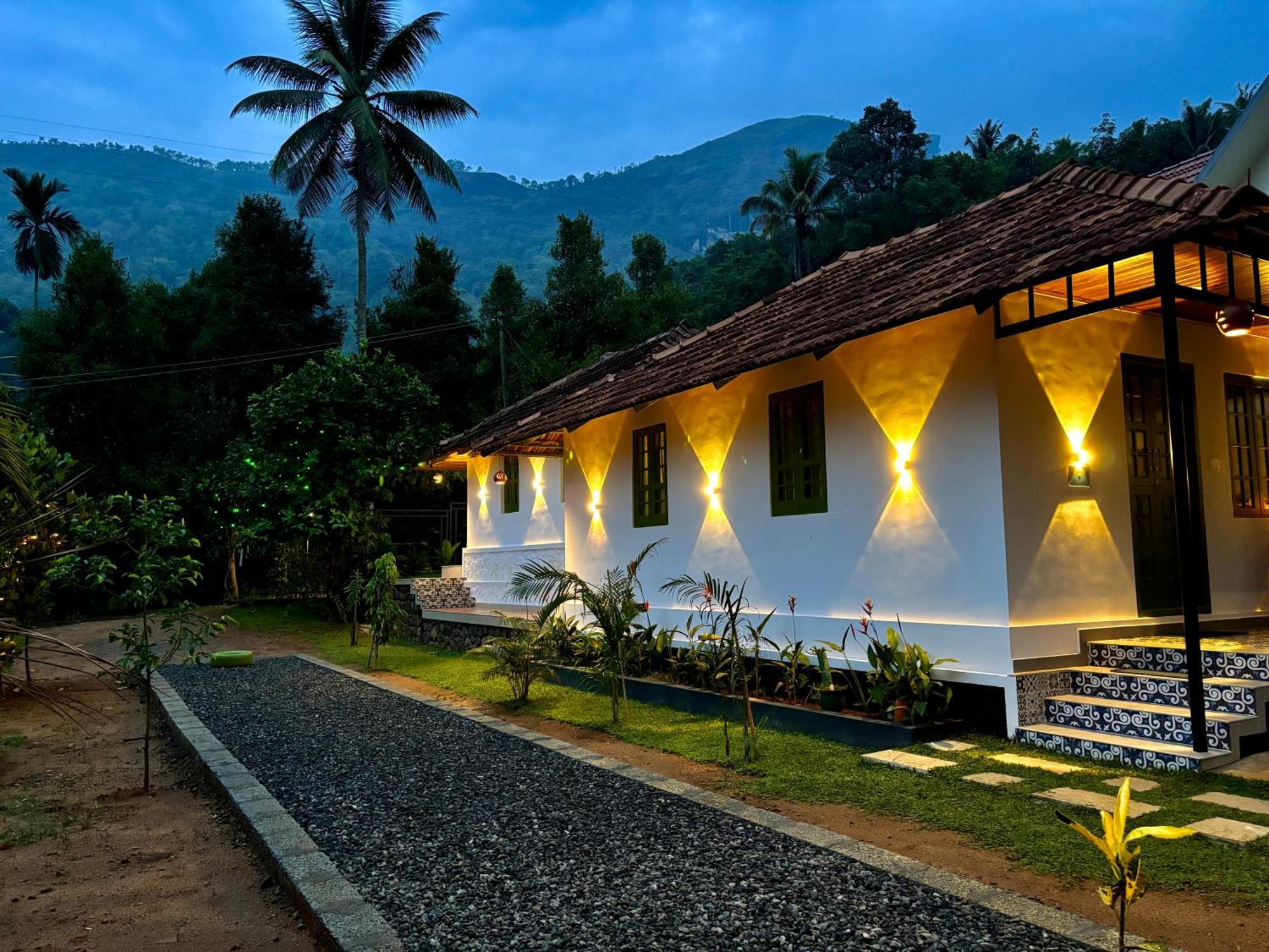 Calm Shack - 2 Bedroom-Boutique Farm Stay Munnar Εξωτερικό φωτογραφία